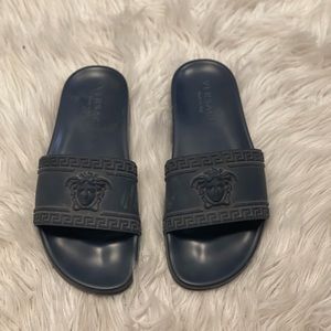 Authentic Versace Palazzo Navy Medusa Head Pool Slides